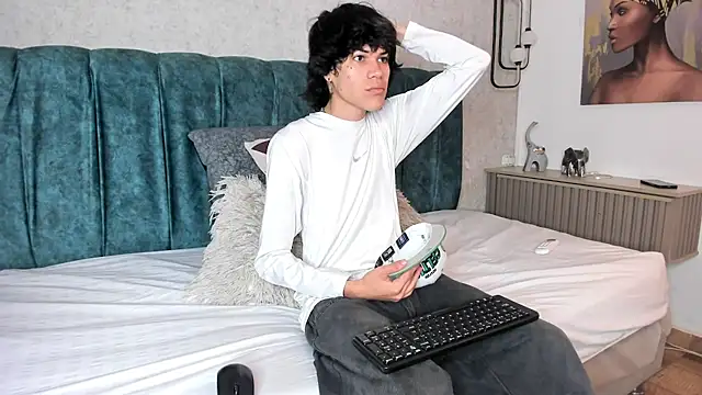 Diamond twink online show from 06/23/26, 01:53