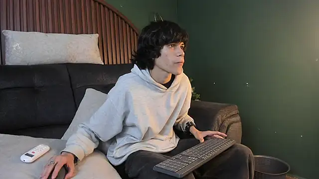 Diamond twink online show from 07/03/26, 06:09