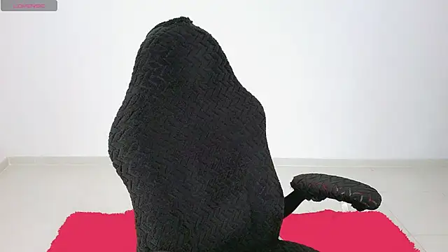 Snapshot of Thommy_cute chatting on 03/21/26, 05:27 Thommy cute online show from 03/21/26, 05:27