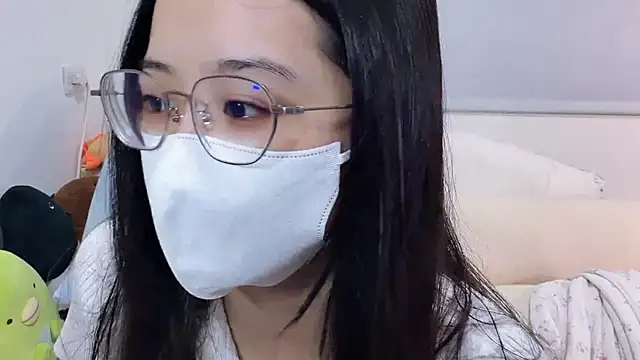 Snapshot of LHeart chatting on 07/23/26, 02:04 LHeart online show from 07/23/26, 02:04