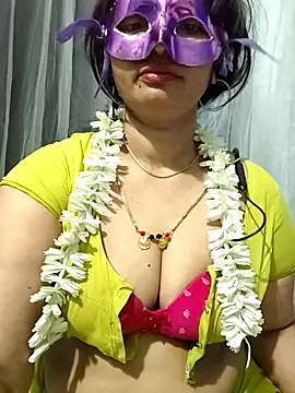 Snapshot of sesiteluguammayi chatting on 05/13/26, 11:33 sesiteluguammayi online show from 05/13/26, 11:33