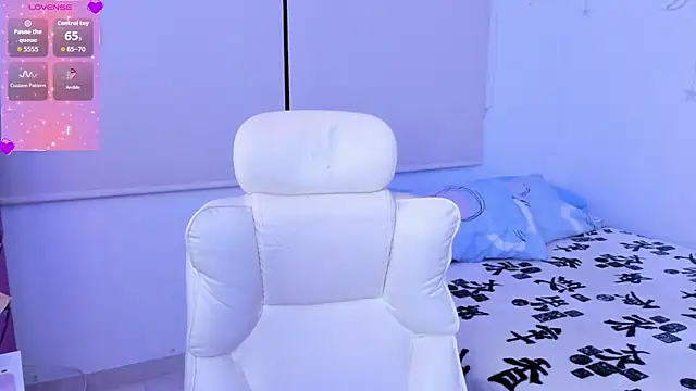 Lilith Raven  online show from 12/14/25, 03:01