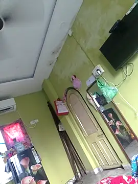 Snapshot of Ayeshablr chatting on 10/23/25, 08:46 Ayeshablr online show from 10/23/25, 08:46