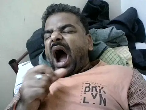 Snapshot of sree4143 chatting on 09/14/25, 05:23 sree4143 online show from 09/14/25, 05:23