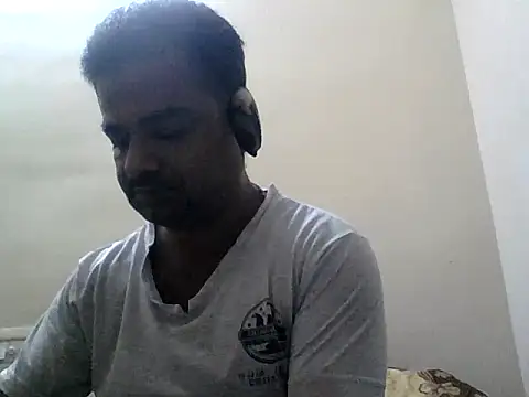 Snapshot of sree4143 chatting on 09/26/25, 11:53 sree4143 online show from 09/26/25, 11:53