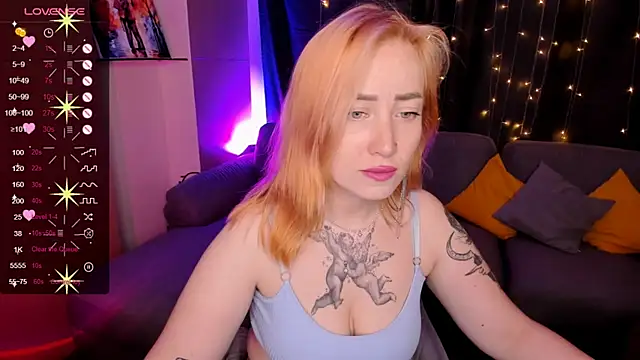 Snapshot of deboramoore chatting on 07/11/26, 02:03 deboramoore online show from 07/11/26, 02:03