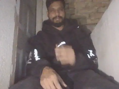 Snapshot of sofiacpl_ chatting on 11/08/25, 05:34 sofiacpl online show from 11/08/25, 05:34