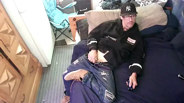 David1982qq online show from 10/10/25, 11:26