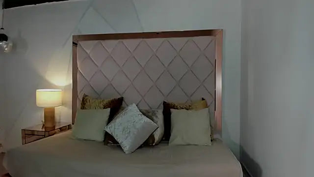 Snapshot of anabelle_clark chatting on 04/17/26, 04:54 anabelle clark online show from 04/17/26, 04:54