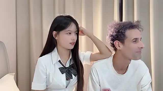 Snapshot of 19cmfuck18girl chatting on 11/16/25, 02:55 19cmfuck18girl online show from 11/16/25, 02:55