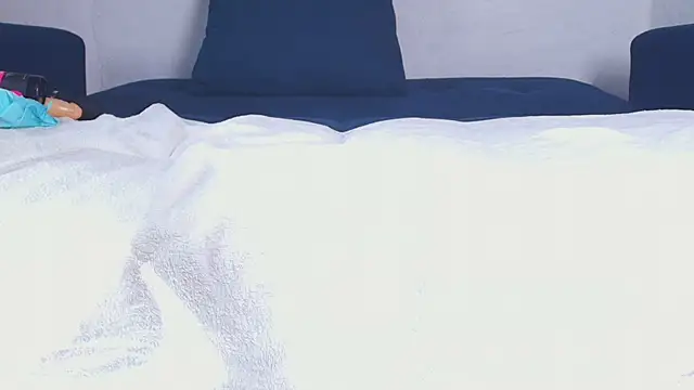 couplelove543 online show from 09/26/25, 01:04