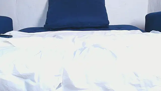 couplelove543 online show from 11/09/25, 03:54