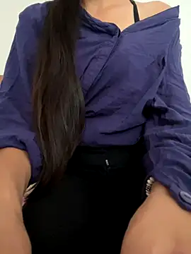 Snapshot of sneha_88 chatting on 09/20/25, 07:20 sneha 88 online show from 09/20/25, 07:20