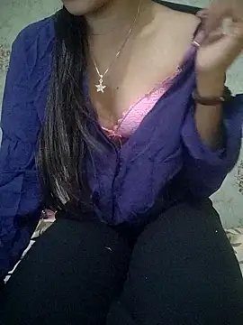Snapshot of sneha_88 chatting on 10/06/25, 06:00 sneha 88 online show from 10/06/25, 06:00