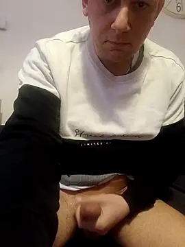 Snapshot of Alessio1987 chatting on 02/15/26, 05:31 Alessio1987 online show from 02/15/26, 05:31