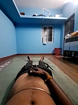 Snapshot of Tamilpayan00 chatting on 03/31/26, 04:40 Tamilpayan00 online show from 03/31/26, 04:40