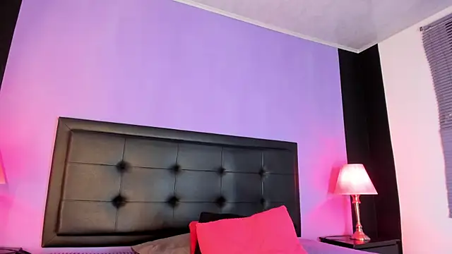 Snapshot of GreciaFox1 chatting on 05/15/26, 12:12 GreciaFox1 online show from 05/15/26, 12:12