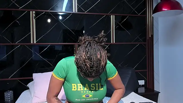 HannyThompson online show from 10/10/25, 12:26