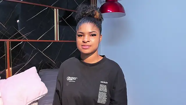 HannyThompson online show from 11/18/25, 12:31