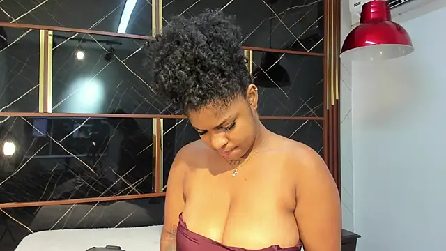 Snapshot of HannyThompson chatting on 04/01/26, 12:50 HannyThompson online show from 04/01/26, 12:50