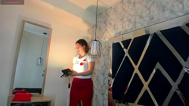 Luciifeer  online show from 11/15/25, 06:26