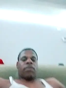 MrGreenbeanbean88 online show from 10/06/25, 04:21