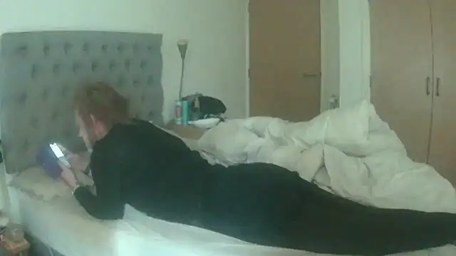 avamaxwell online show from 06/17/26, 03:13