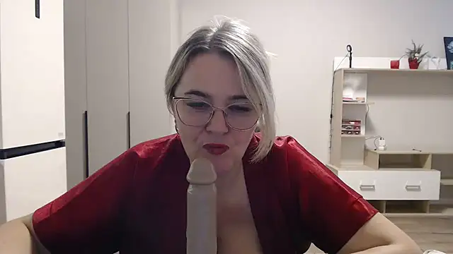 EleanoraDream online show from 01/14/26, 08:09