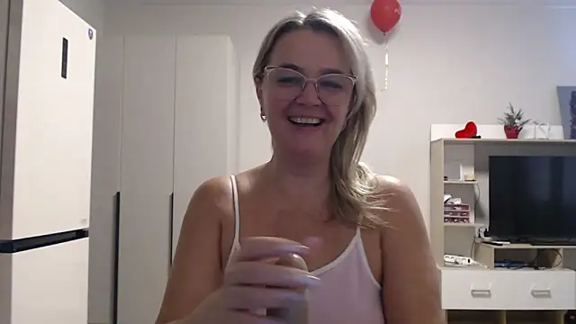 EleanoraDream online show from 03/21/26, 08:19