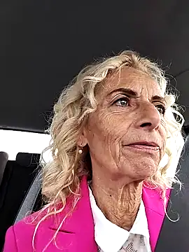 Snapshot of clarabell4 chatting on 09/26/25, 06:50 clarabell4 online show from 09/26/25, 06:50