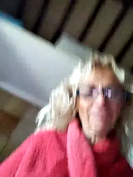 clarabell4 online show from 11/29/25, 08:06