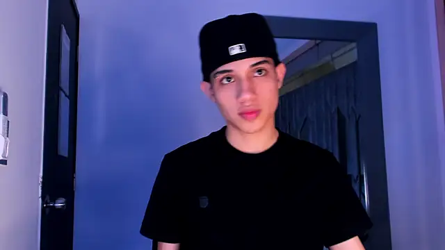 Sebax Young online show from 02/20/26, 08:42