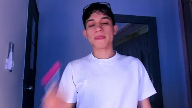 Sebax Young online show from 02/25/26, 08:29