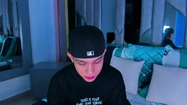 Sebax Young online show from 03/29/26, 08:31