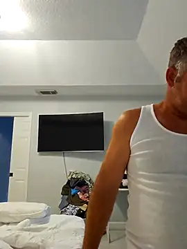 cubanitofeliz40 online show from 09/10/25, 11:21