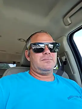 cubanitofeliz40 online show from 09/29/25, 05:51