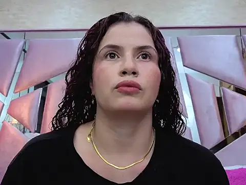 ThaliaCross online show from 02/23/26, 08:06