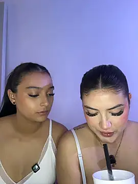 Snapshot of nicolexxaleja chatting on 05/08/26, 04:56 nicolexxaleja online show from 05/08/26, 04:56