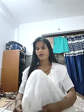 Snapshot of cute_radhikaa chatting on 10/20/25, 11:54 cute radhikaa online show from 10/20/25, 11:54