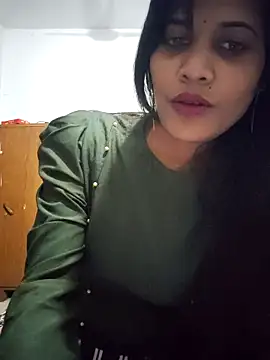 Snapshot of cute_radhikaa chatting on 11/03/25, 06:31 cute radhikaa online show from 11/03/25, 06:31