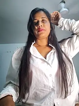 cute radhikaa online show from 03/30/26, 10:00
