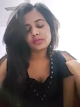 cute radhikaa online show from 05/21/26, 07:04