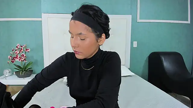 ania gomez online show from 11/06/25, 01:34