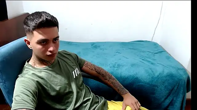 santii ss online show from 09/15/25, 12:54