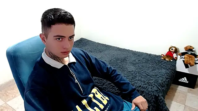 santii ss online show from 10/22/25, 03:34