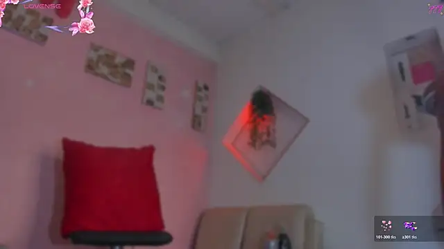 Snapshot of Chloe_cooperr chatting on 01/17/26, 02:38 Chloe cooperr online show from 01/17/26, 02:38