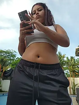 Yessica Lopezz online show from 05/14/26, 11:17