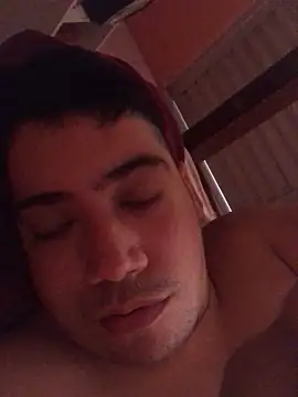 Snapshot of Paulo199117 chatting on 10/27/25, 06:23 Paulo199117 online show from 10/27/25, 06:23