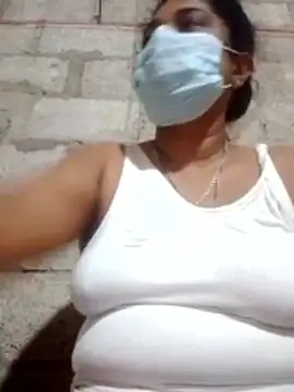 Snapshot of boosypussy chatting on 03/27/26, 03:23 boosypussy online show from 03/27/26, 03:23