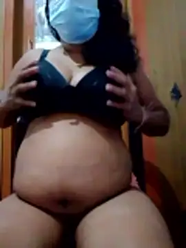 Snapshot of boosypussy chatting on 04/03/26, 12:58 boosypussy online show from 04/03/26, 12:58